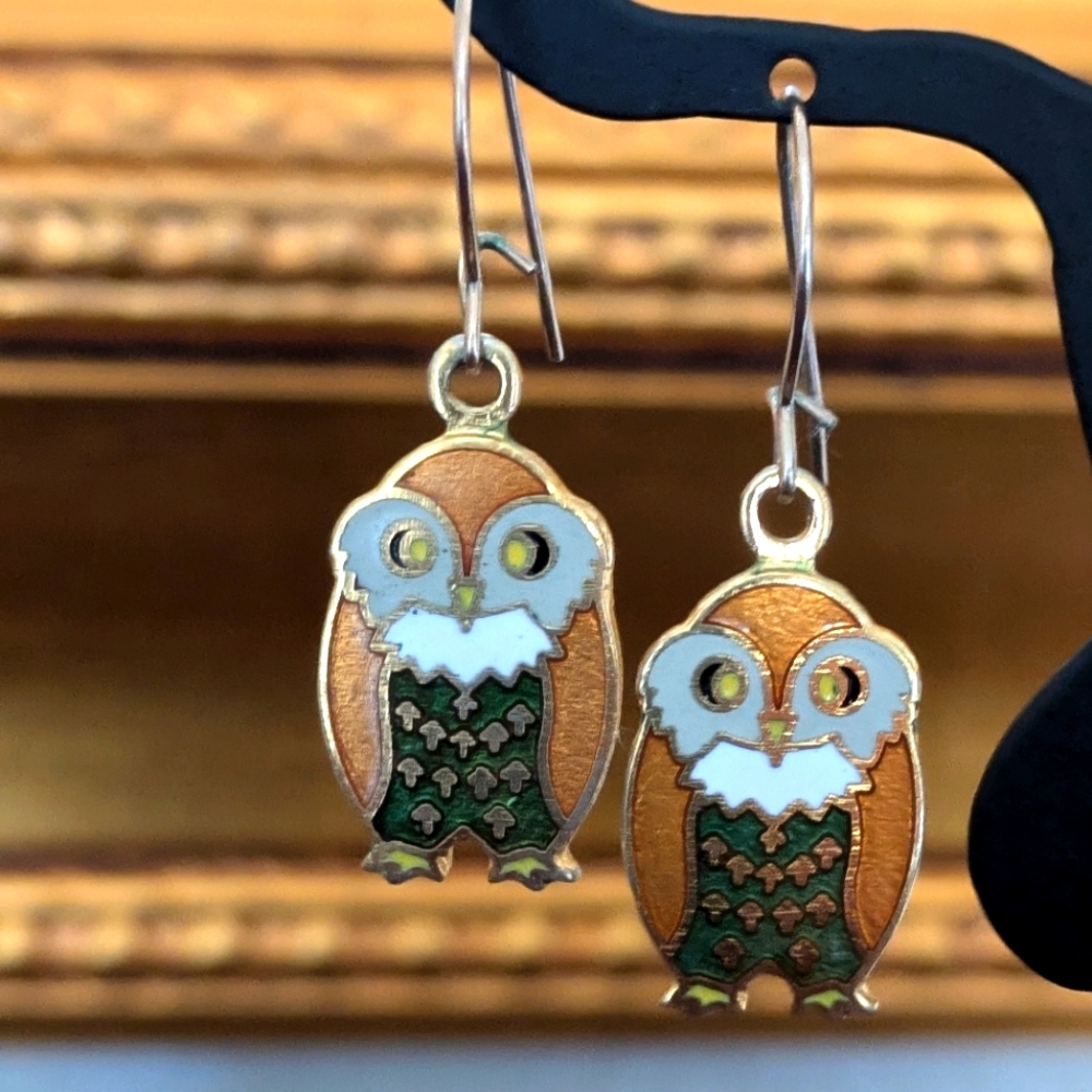 2/$18 VTG 1970s Aviva Enamel Owl Earrings